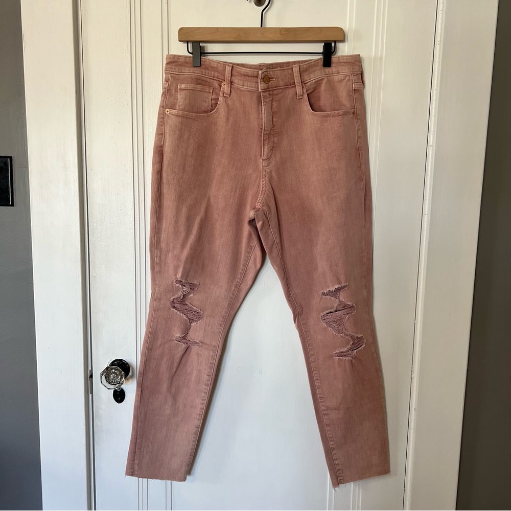 Universal Thread High Rise Skinny Jean Pink Distressed Women’s 14